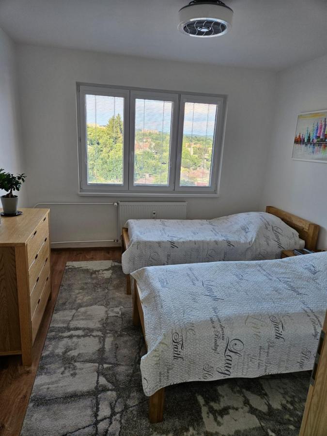 Apartman U Petra บันสกา ชีอาว์นีซา ภายนอก รูปภาพ