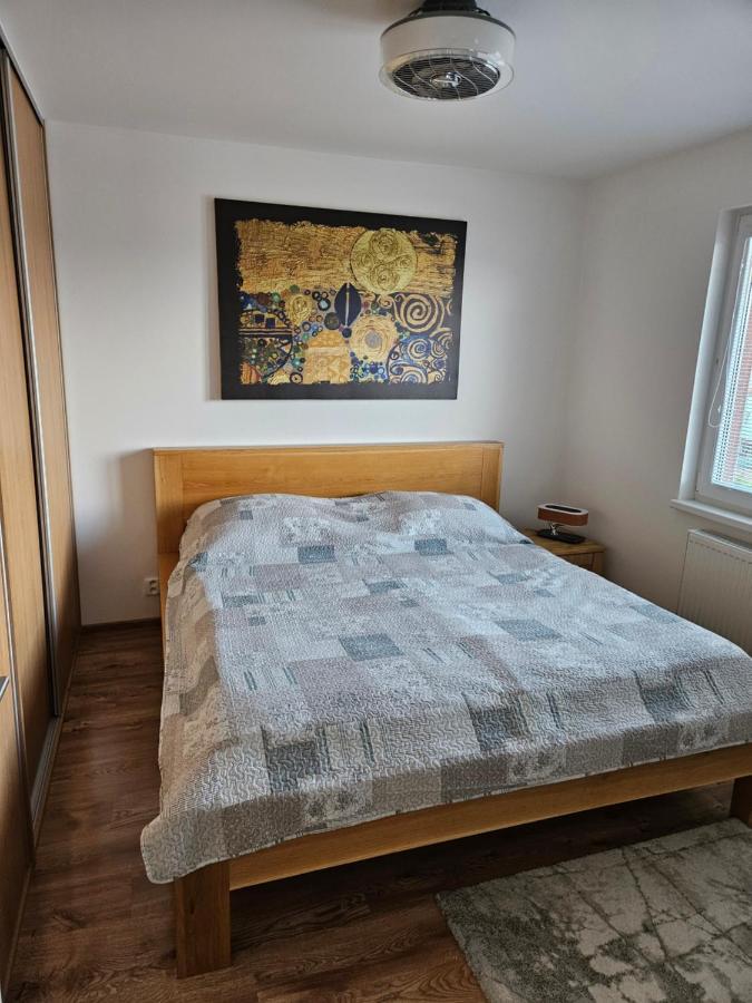 Apartman U Petra บันสกา ชีอาว์นีซา ภายนอก รูปภาพ