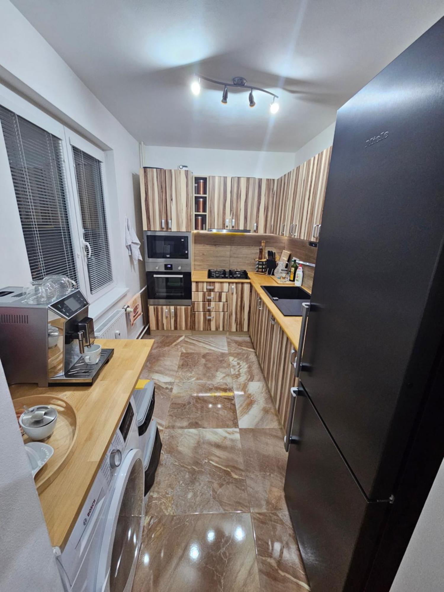 Apartman U Petra บันสกา ชีอาว์นีซา ภายนอก รูปภาพ